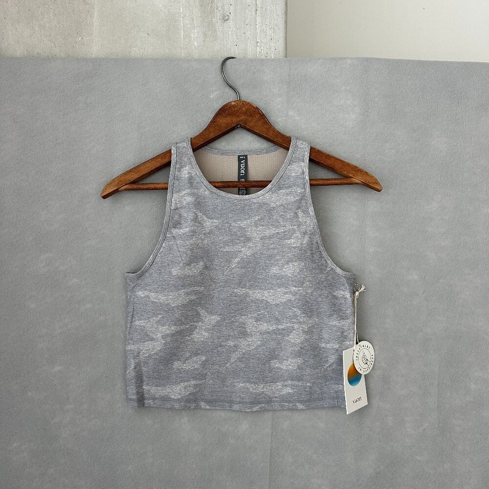 Vuori Elevation Plyo Tank Top Womens Medium Pale Heather Camo Sleeveless